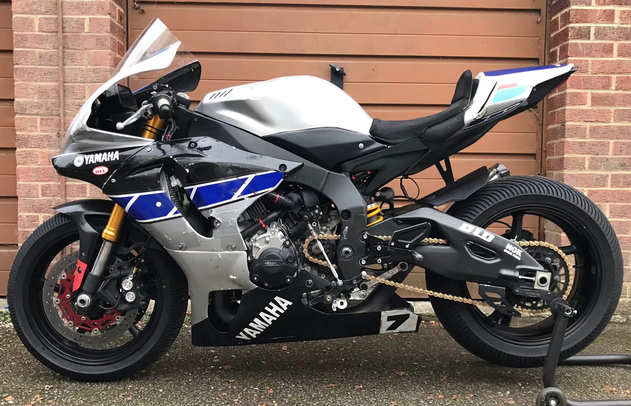 R1 Yamaha 2016