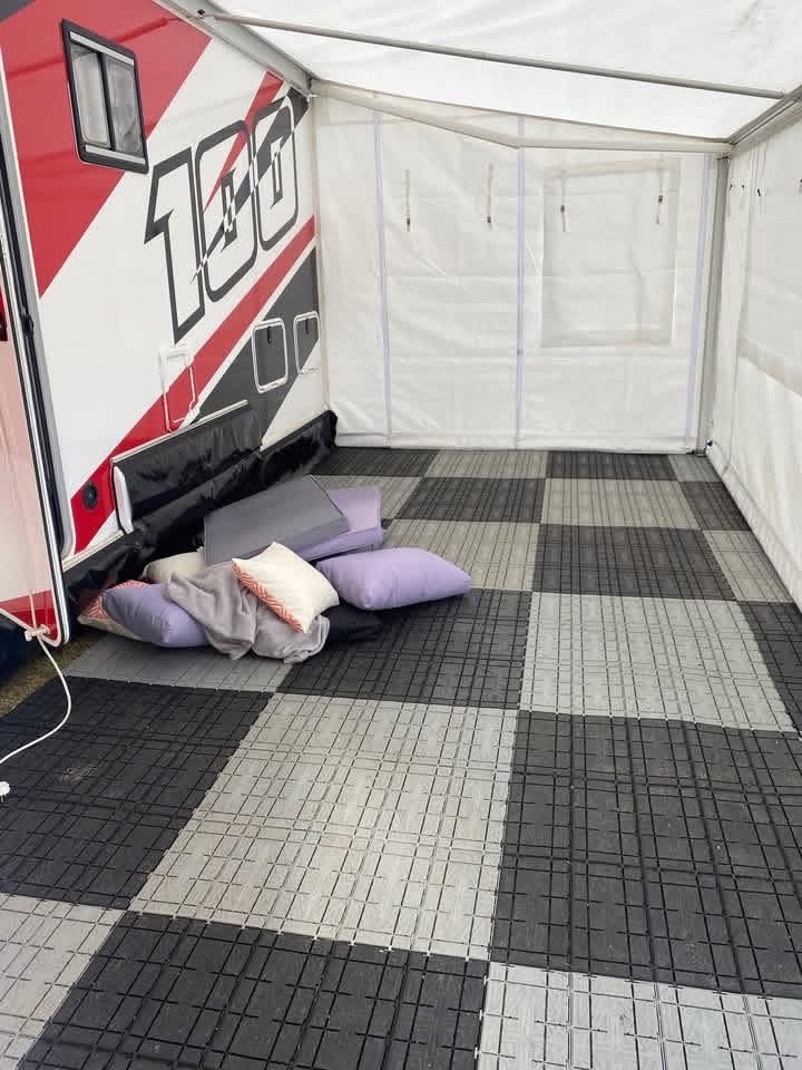 Race trailer *POA*